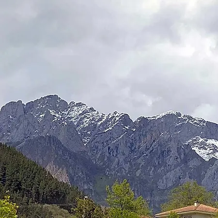 Picos De Europa And * Camaleño